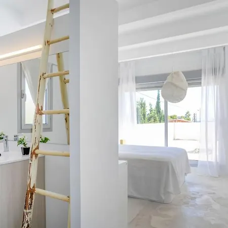 Dom wakacyjny Paloma With Private Pool, Located 350m To The Sea And Tram Station! *
