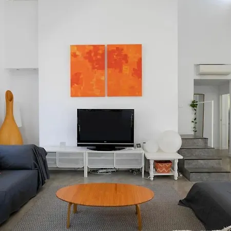 Holiday home Paloma With Private Pool, Located 350m To The Sea And Tram Station!