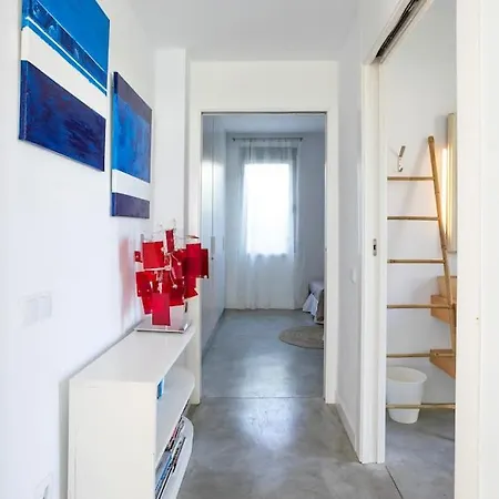 Holiday home Paloma With Private Pool, Located 350m To The Sea And Tram Station!