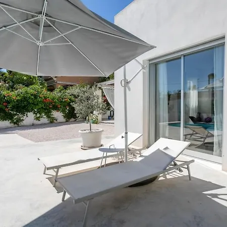 Paloma With Private Pool, Located 350m To The Sea And Tram Station! Holiday home *