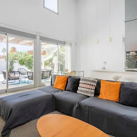 Paloma With Private Pool, Located 350m To The Sea And Tram Station! *