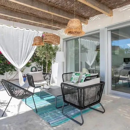 Paloma With Private Pool, Located 350m To The Sea And Tram Station! Holiday home *