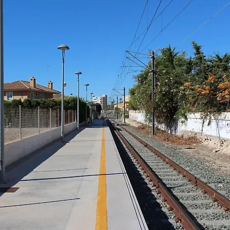 Paloma With Private Pool, Located 350m To The Sea And Tram Station! Dom wakacyjny Alicante
