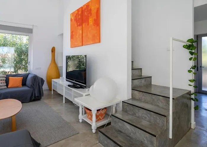 Paloma With Private Pool, Located 350m To The Sea And Tram Station! Alicante